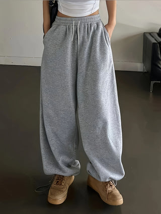 Baggy Damen Jogginghose Mit Weitem Bein Und Gummibund | Lässig