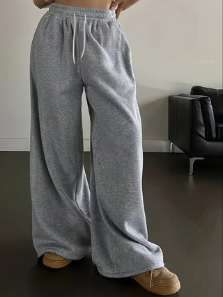 Baggy Damen Jogginghose Mit Weitem Bein Und Gummibund | Lässig