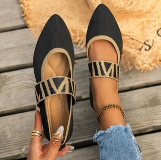 Damen Dirndl Schuhe mit Elegantem Riemchen | Schicke Ballerinas