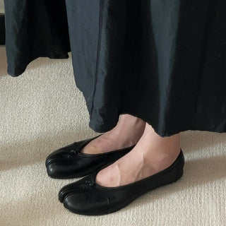 Damen Dirndl Schuhe mit Geteilter Spitze | Flache Slipper