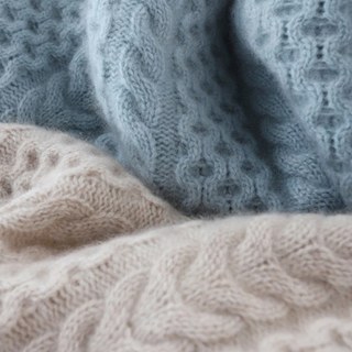 Damen Rollkragenpullover Mit Zopfmuster | Lang