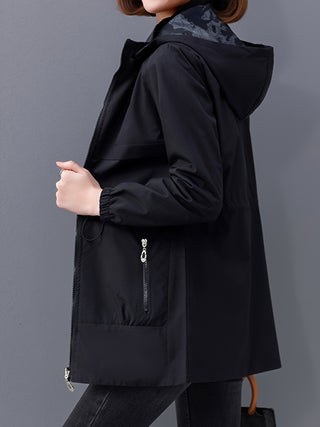 Damen Softshelljacke Mit Gemustertem Kapuzenfutter | Regen