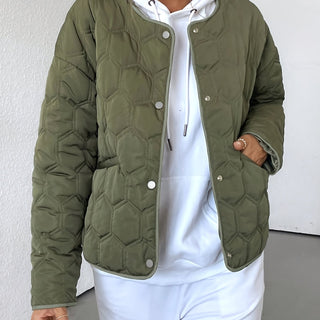 Damen Steppjacke mit Kapuze | Kurzes Design