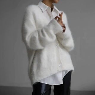 Weiche Damen Strickjacke Mit V-Ausschnitt Und Knöpfen | Übergroß