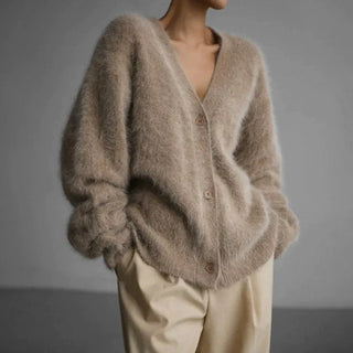 Weiche Damen Strickjacke Mit V-Ausschnitt Und Knöpfen | Übergroß